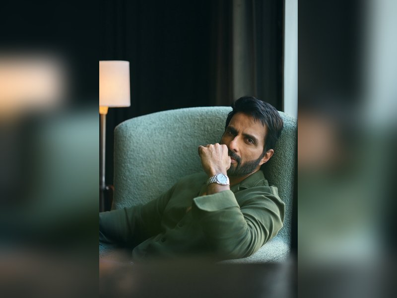 Sonu Sood reacts to Rajpal Yadav's inability to repay debt: Sometimes, life turns unfair! (Photo Credit: Sonu Sood/X)