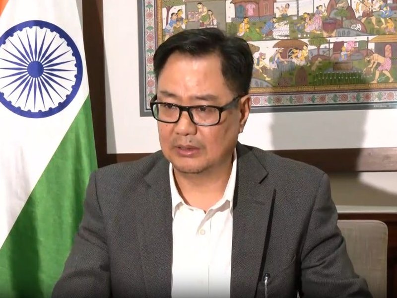 राहुल गांधी पर विशेषाधिकार हनन नोटिस लाएंगे किरेन रिजिजू 