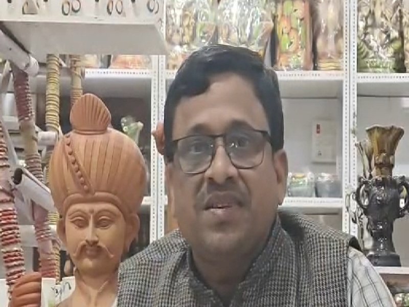 ब्लैक पॉटरी ने तय किया लोकल से ग्लोबल तक का सफर, ओडीओपी ने बदली युवा कारीगरों की जिदंगी