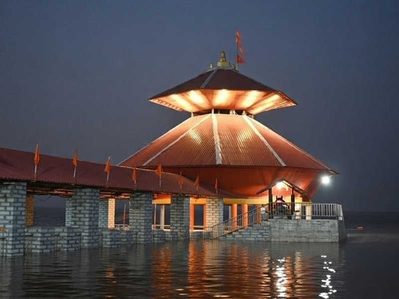 महादेव की चमत्कारी दुनिया, जहां समुद्र की लहरें करती हैं शिवलिंग का जलाभिषेक