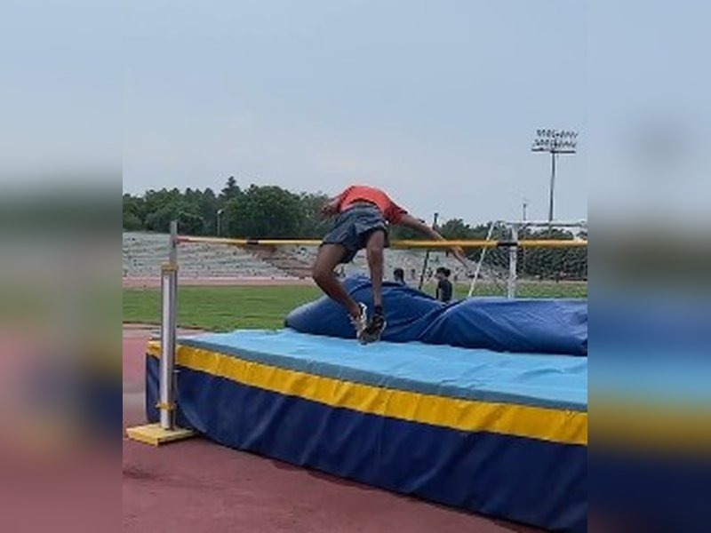 वरुण सिंह भाटी: पैरालंपिक में देश के लिए जीता पदक, 6 महीने की उम्र में हुए थे पोलियो का शिकार 