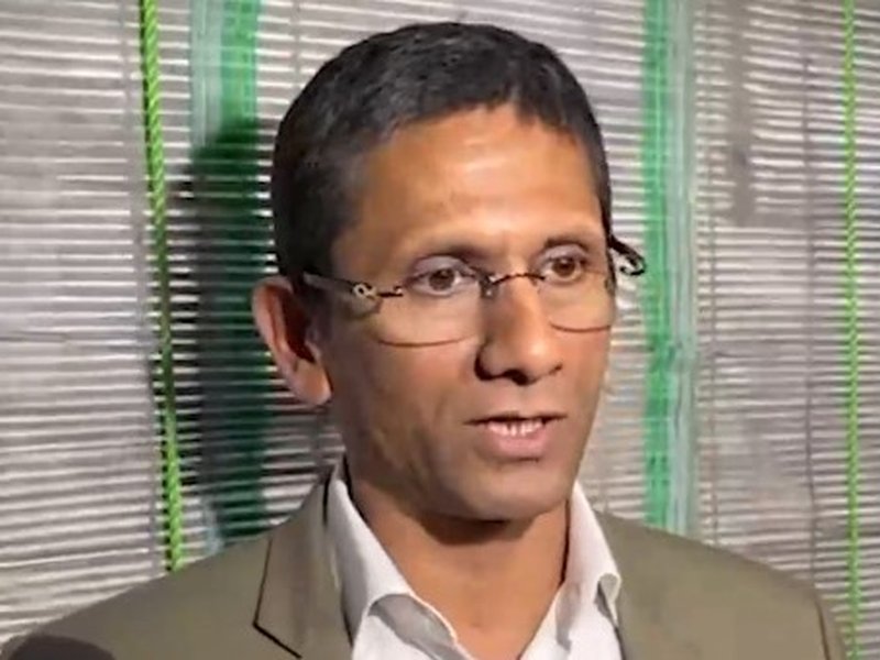 एम. चिन्नास्वामी स्टेडियम में मैच के आयोजन पर कैबिनेट के फैसले का इंतजार: वेंकटेश प्रसाद