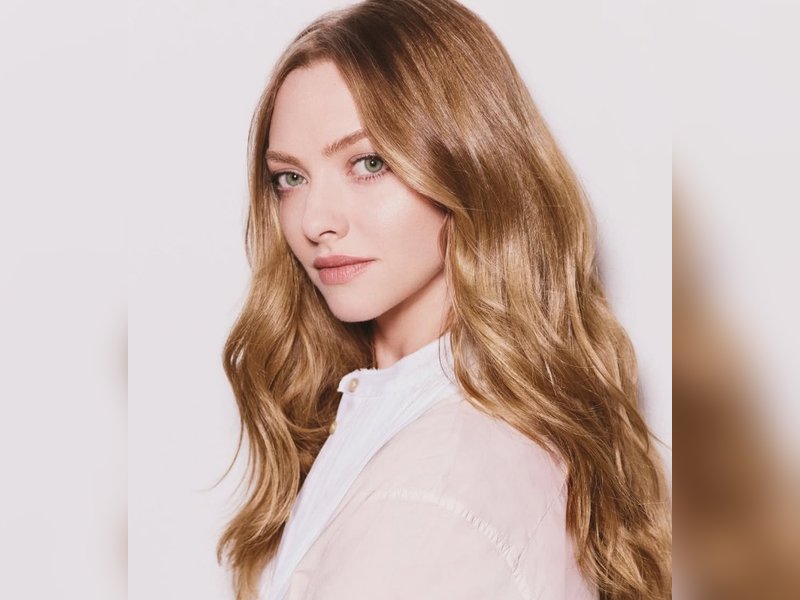 Amanda Seyfried says she ‘never got rid’ of her belly button ring