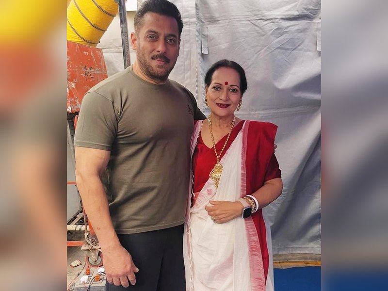 Himani Shivpuri ‘catches up’ with Salman Khan, says he still has the ‘same mischievous twinkle in his eyes’
