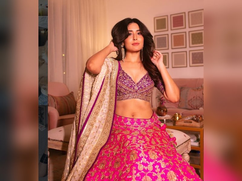 डेस्टिनेशन वेडिंग नहीं, मुंबई में होगी इंटिमेट शादी, कृतिका कामरा ने चुना सिंपल अंदाज