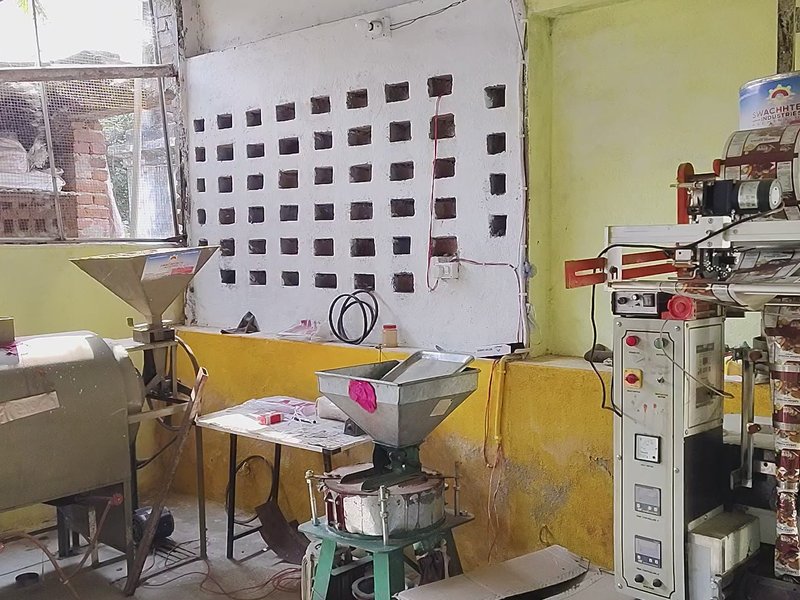 बिहार: पीएमएफएमई योजना से छोटे किसानों को मिली नई राह, विनोद-मोना की कहानी बनी काशीबीघा गांव के लिए प्रेरणा