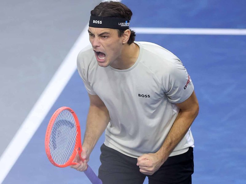 Fritz survives injury scare to enter SF in Dallas