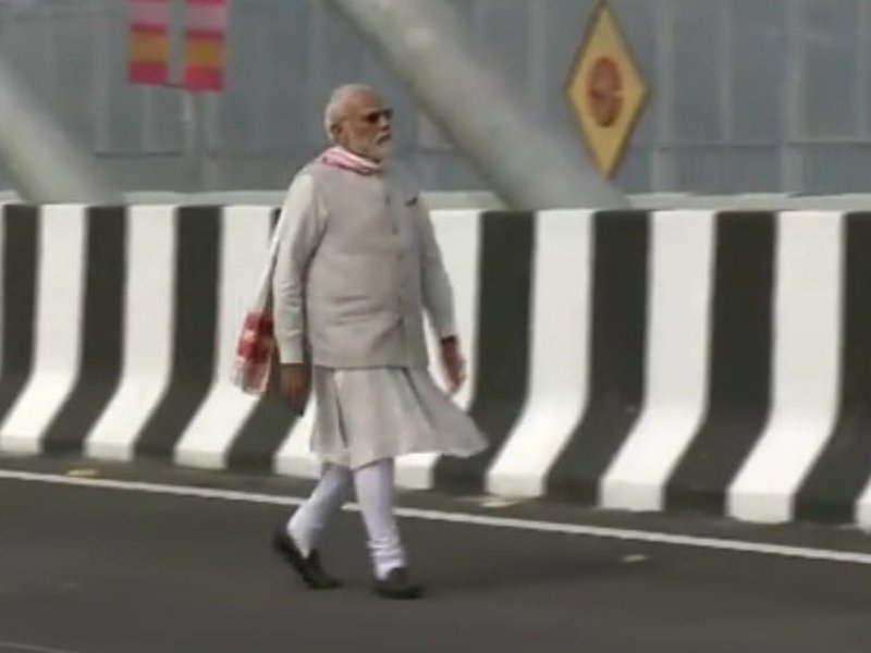 पीएम मोदी ने गुवाहाटी में ब्रह्मपुत्र नदी पर बने पुल का किया उद्घाटन