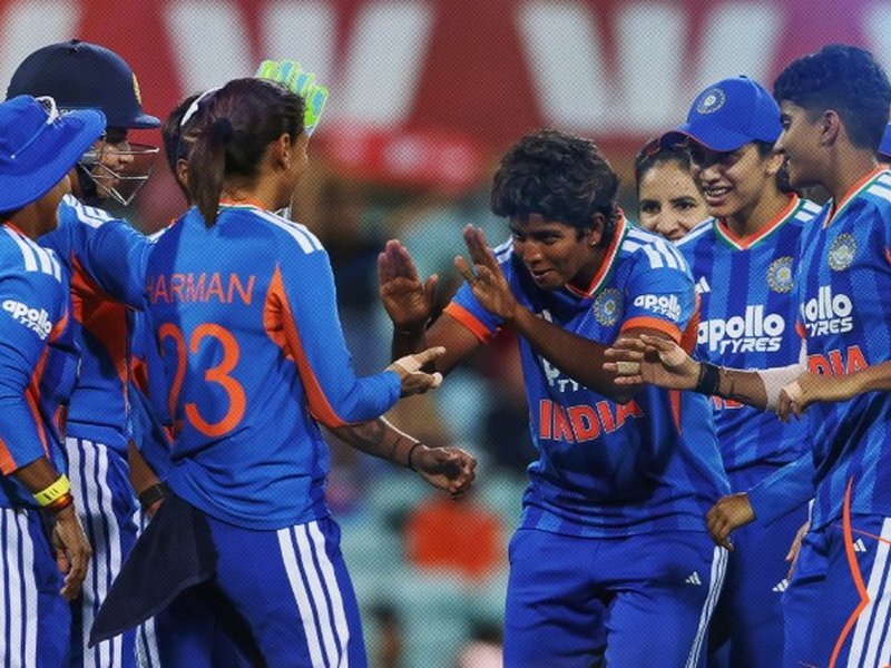 टी20: अरुंधती रेड्डी की घातक गेंदबाजी, भारतीय महिला टीम ने ऑस्ट्रेलिया को 133 पर समेटा 