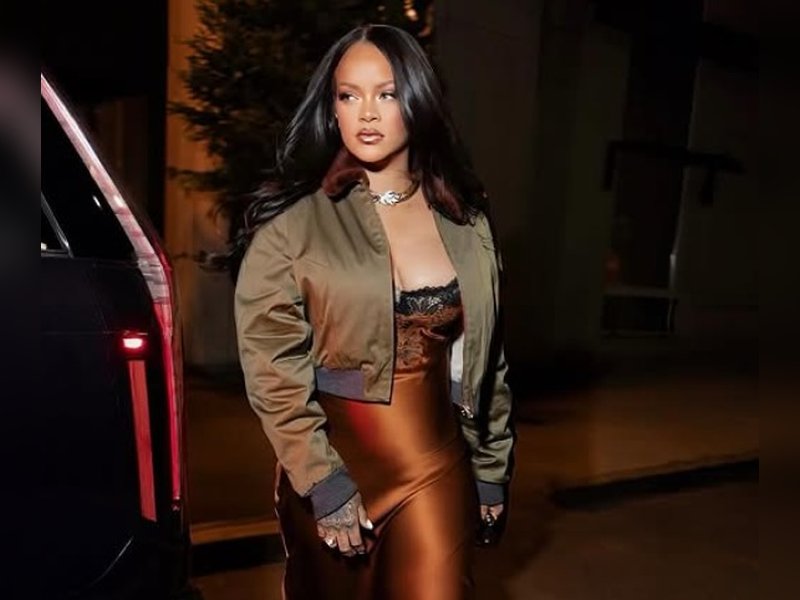 Rihanna suffers wardrobe malfunction while attending A$AP Rocky’s fashion show