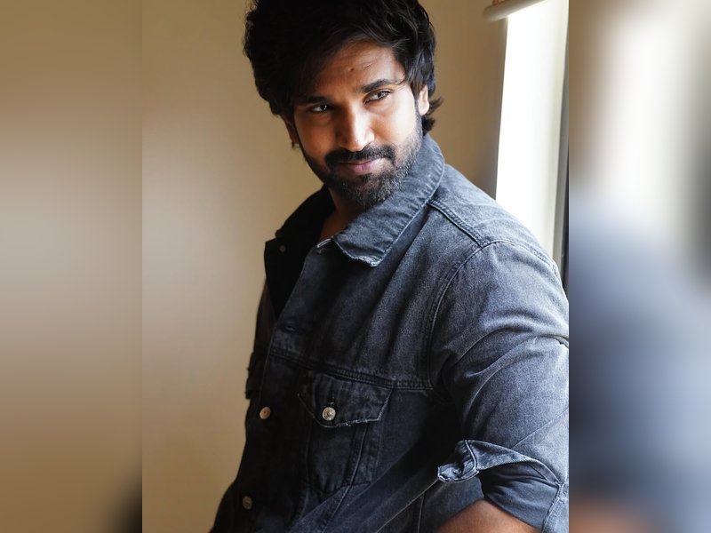 Aadhi-starrer 'Maragadha Naanayam 2' goes on floors with grand pooja ceremony! (Photo Credit: Aadhi/Instagram)