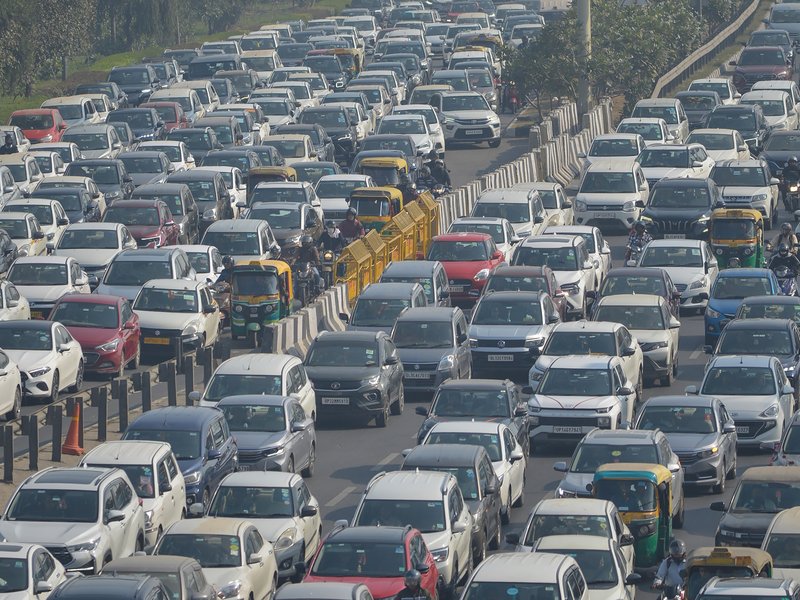 Passenger vehicle wholesales jump 16 pc in March: Report