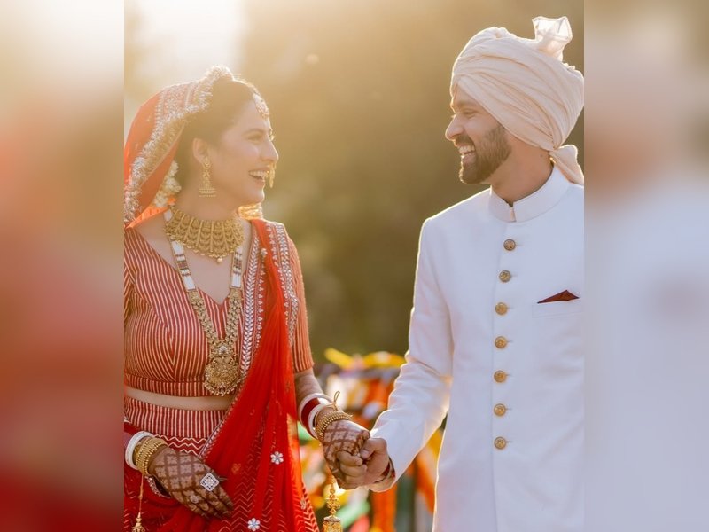 Vikrant Massey celebrates anniversary with his ‘A1 from Day 1’ Sheetal Thakur