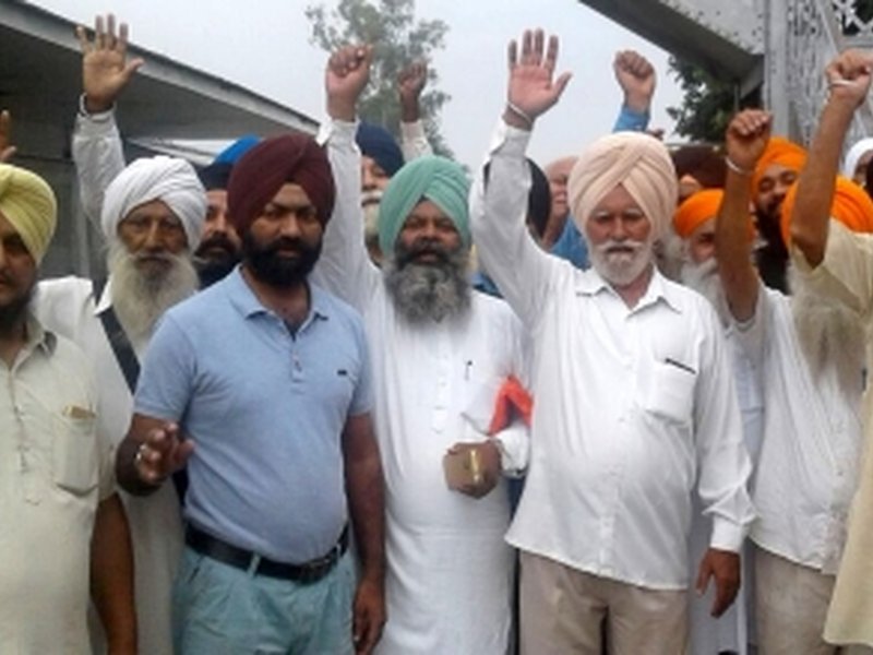 Videos of Pakistani clerics targetting Sikh Gurus spark worldwide outrage: Report