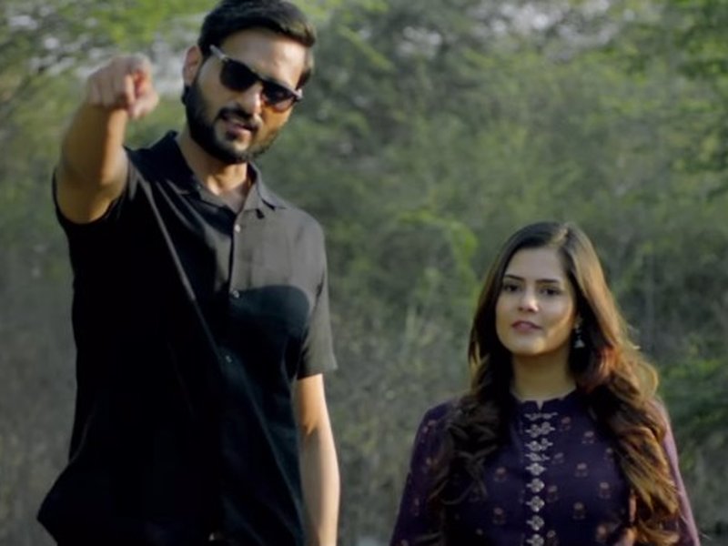 'यादव जी की लव स्टोरी' को लेकर लोगों में आक्रोश, जलाए फिल्म के पोस्टर