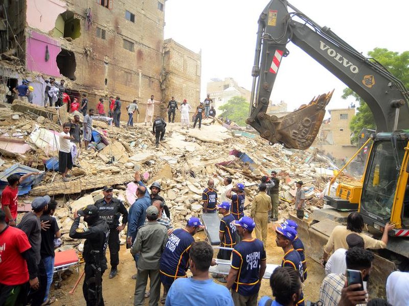 Death toll in Karachi building collapse rises to 13 
