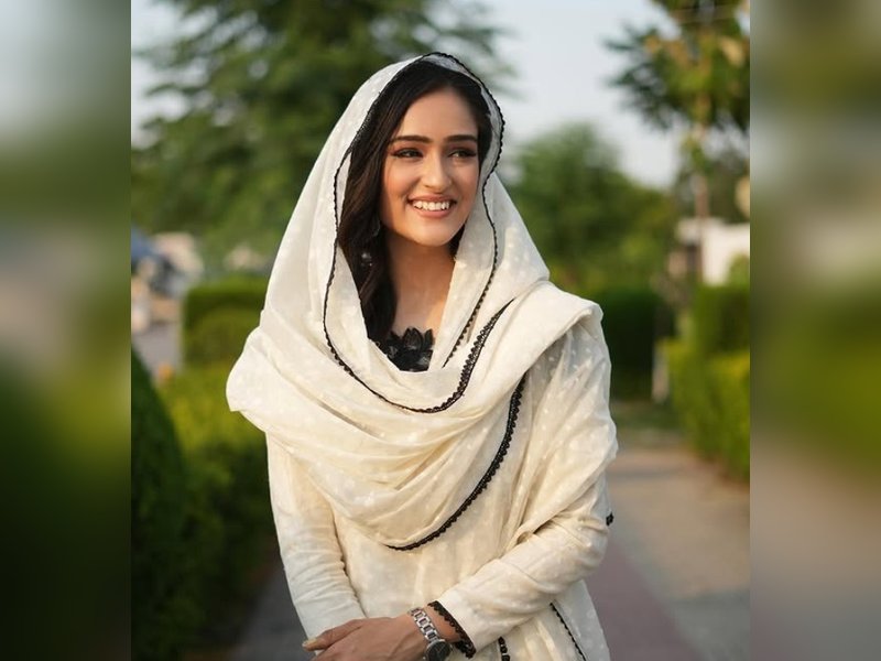 'आंख मूंदकर परंपराएं मानने में विश्वास नहीं', 'वैष्णवी' के किरदार के जरिए सवाल उठातीं 'बींदणी' फेम श्रेया जैन