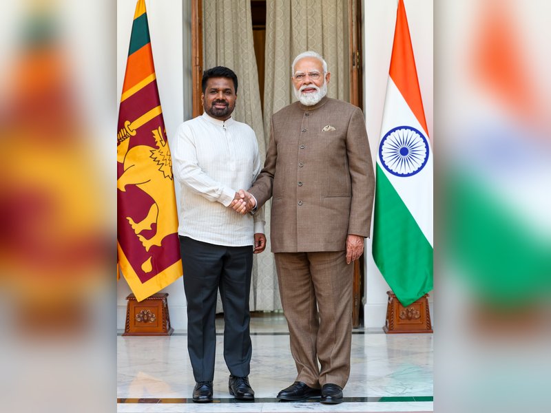 Srilanka hails india
