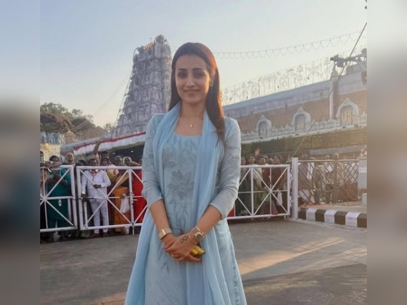 Trisha Krishnan seeks blessings at Sri Venkateswara Temple in Tirupati