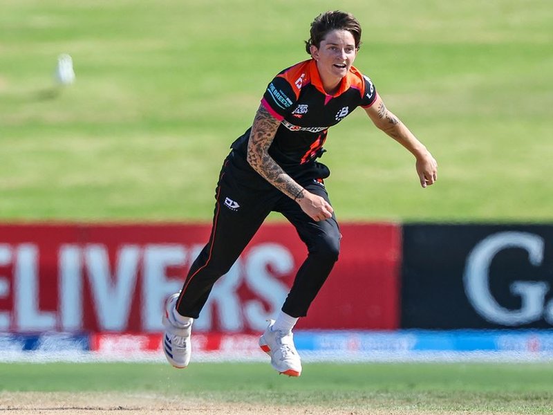 Knight earns maiden call-up; Nensi recalled to NZ Women squad for Zimbabwe series