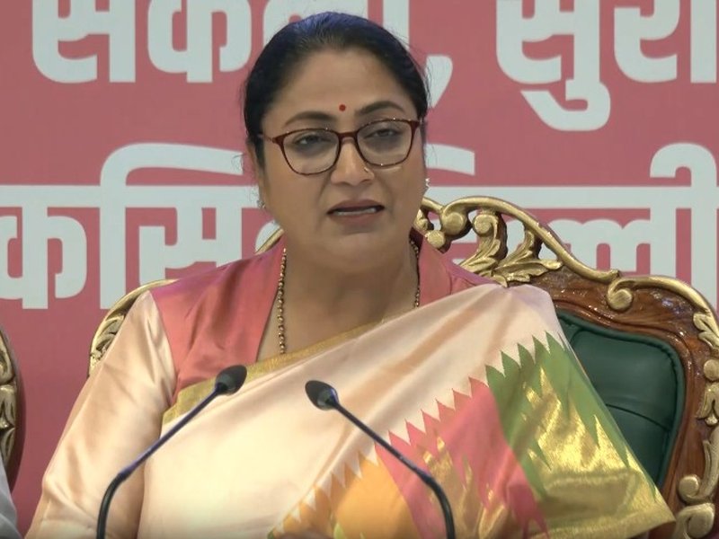 रेखा गुप्ता ने पेश किया एक साल का रिपोर्ट कार्ड, कहा- वादों नहीं काम की सरकार 