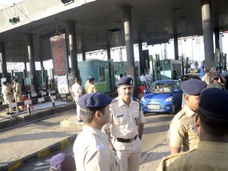 सरकार 1 अप्रैल से नेशनल हाईवे पर बंद कर सकती है कैश पेमेंट, पूरी तरह डिजिटल टोल सिस्टम लागू करने की योजना