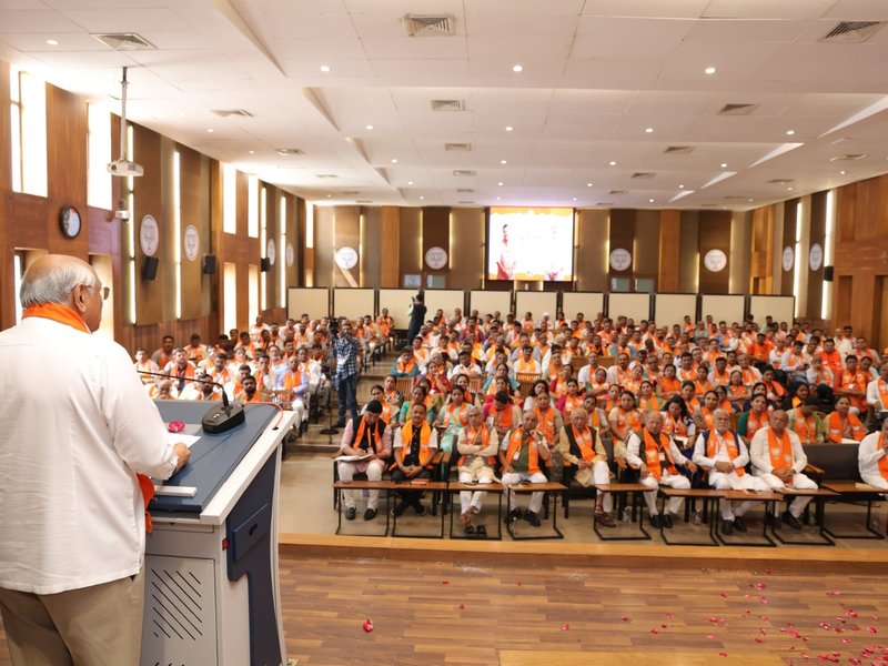 गुजरात : कार्यकर्ता सम्मेलन में बोले सीएम भूपेंद्र पटेल- 'परिवारवाद नहीं, विचारधारा से चलती है भाजपा'