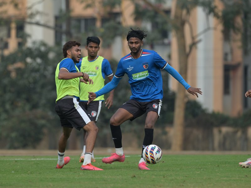 Bengaluru, Mumbai City look to steal early march over rivals in the Indian Super League (ISL) 2025-26 on Sunday.