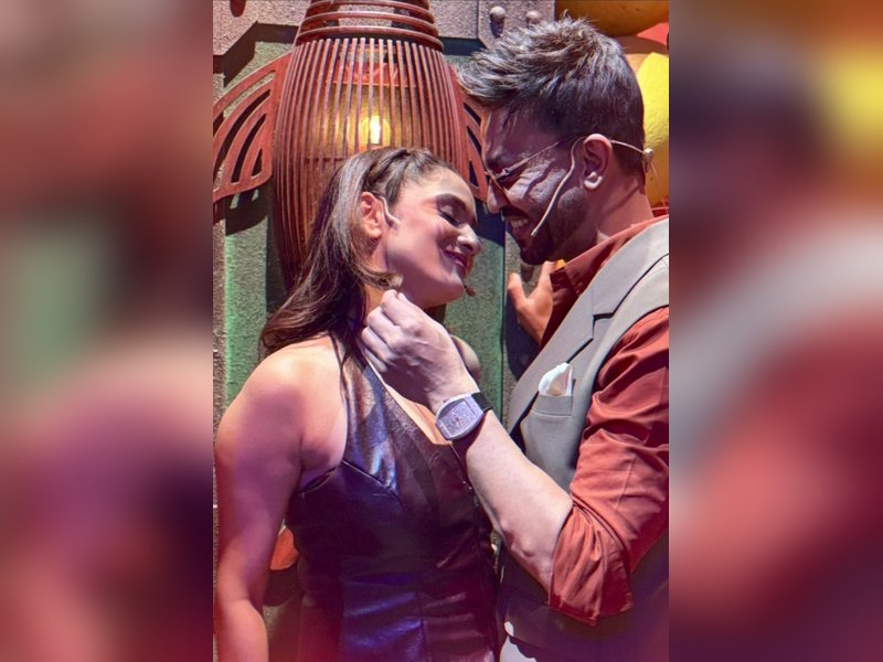 Vicky Jain sneaks out time to make a little love with ‘Baiko’ Ankita Lokhande amidst Laughter Chef shoot 