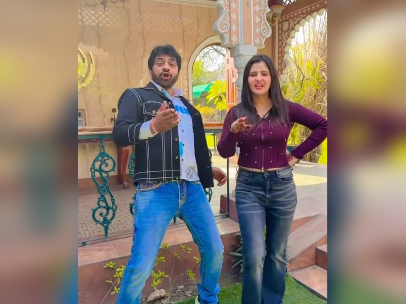 उत्तर कुमार के नए गाने 'आजा मेरी गाड़ी में' की झलक ने बढ़ाया उत्साह, फैंस बोले- 'सुपरहिट है सॉन्ग' 