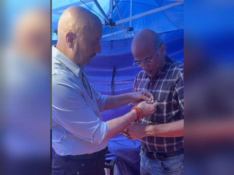 Anupam Kher wishes birthday to 'National treasure' Sooraj Barjatya: Thank you for being my friend