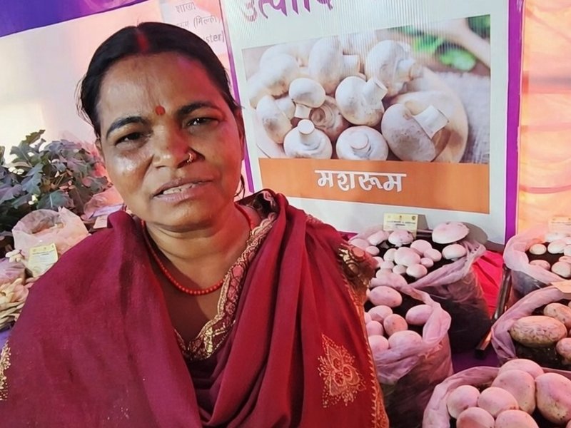बिहार: भागलपुर की मशरूम लेडी: पीएमईजीपी का लाभ लेकर बनीं सशक्‍त, महिलाओं को दे रहीं ट्रेनिंग 