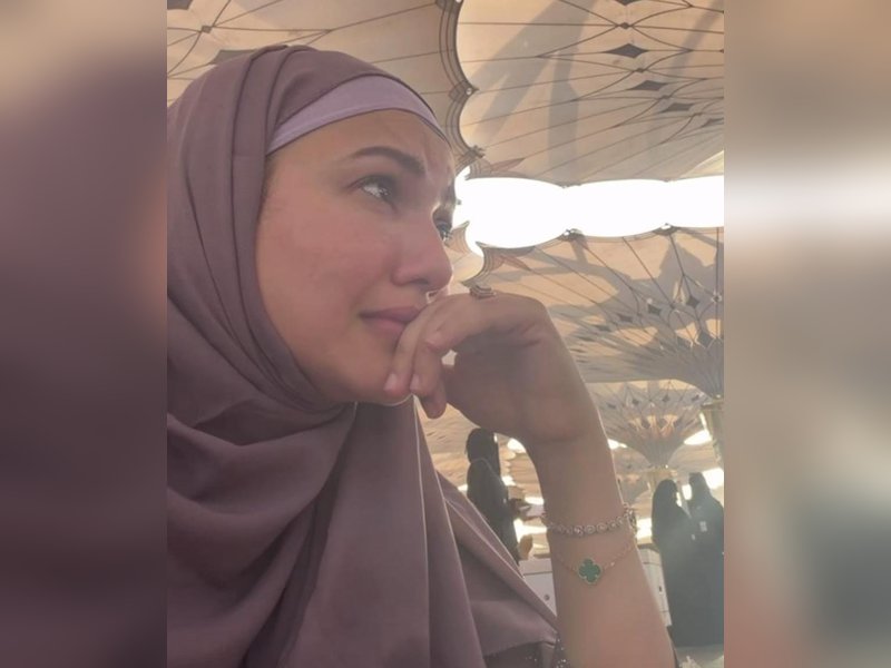 Gauahar Khan gets emotional as she visits Medina in the holy month of Ramadan 