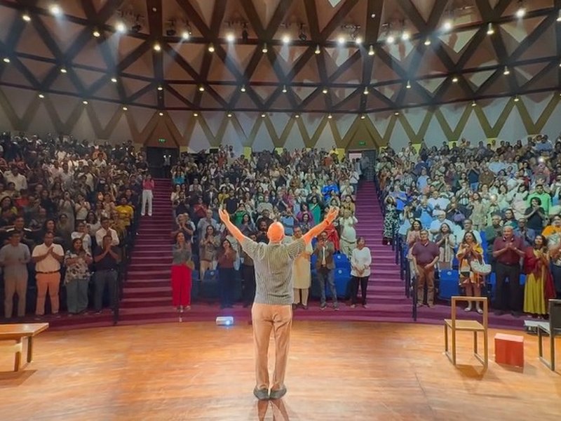 Anupam Kher says his play made him ‘completely’ forget his ‘extreme’ foot pain