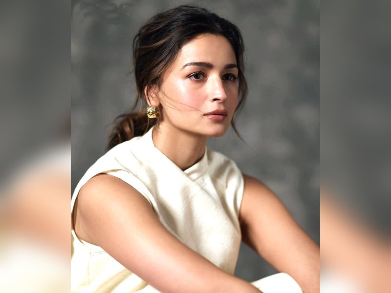 Alia Bhatt sends ‘all her love’ to Yami Gautam and her baby