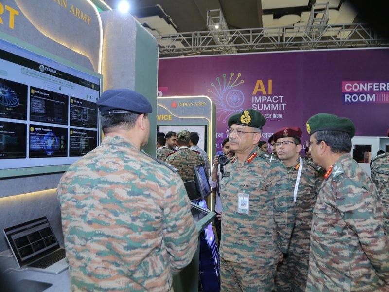 इंडिया एआई समिटः स्टार्टअप्स के साथ मिलकर सेना ने पेश किए जबरदस्त एआई सिस्टम