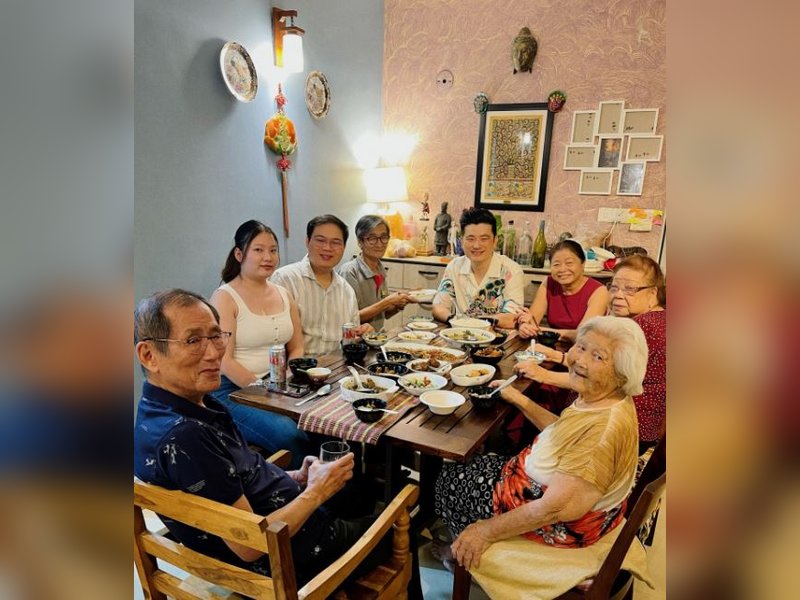 Meiyang Chang celebrates Chinese New Year with flu