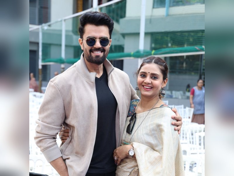 Maniesh Paul pens b’day note for wife Sanyukta, says she makes life 'beautiful, blessed'