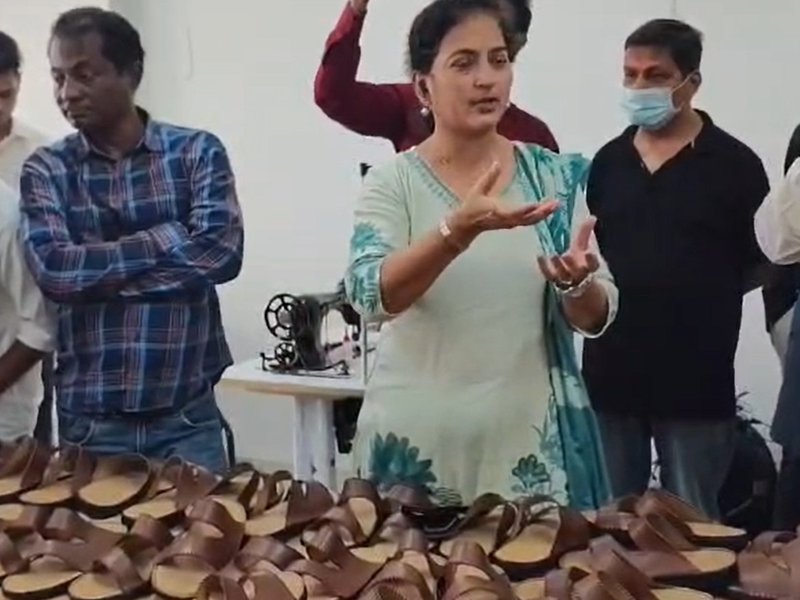 मुंबई:कांदिवली में लेदर वर्कर्स के लिए स्किल ट्रेनिंग, पारंपरिक हुनर को मिली आधुनिक तकनीक की ताकत