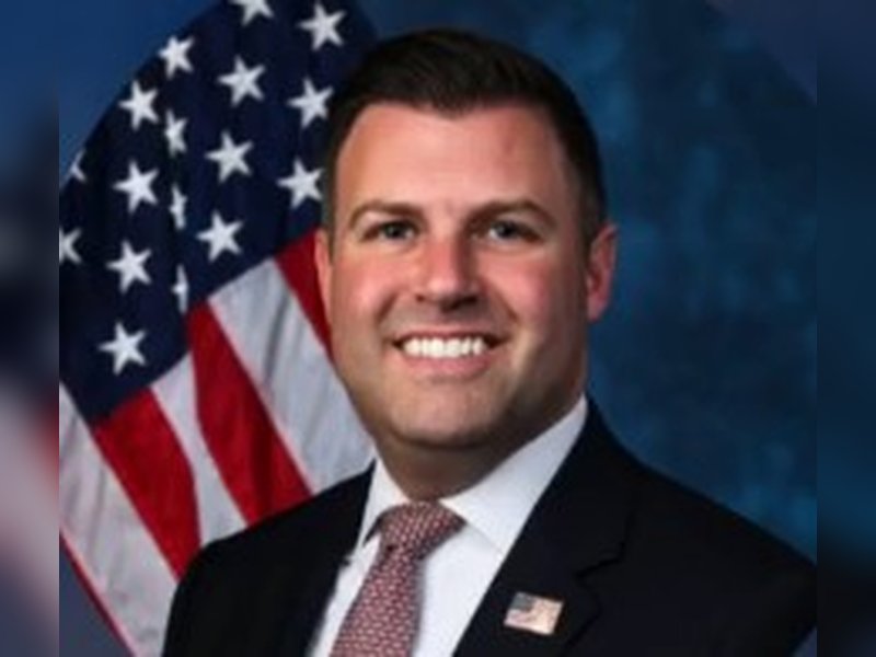 US paid leave fight shows split on safety net