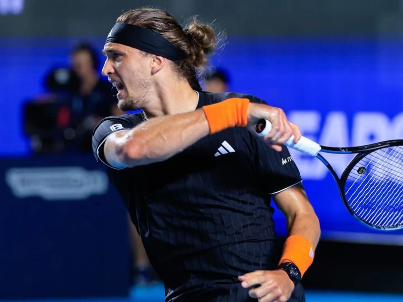 Zverev advances in Acapulco, Ruud bows out
