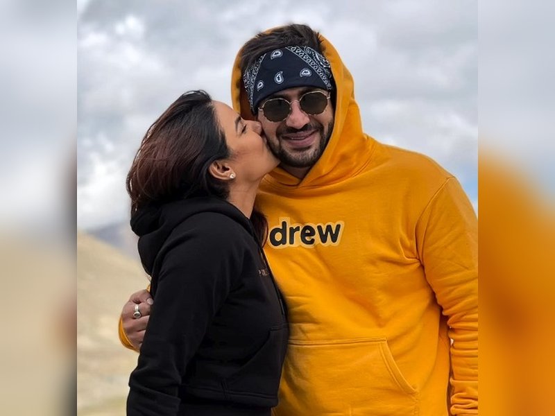 Jasmine Bhasin calls journey with beau Aly Goni a 'roller coaster' ride in a heartfelt birthday wish 