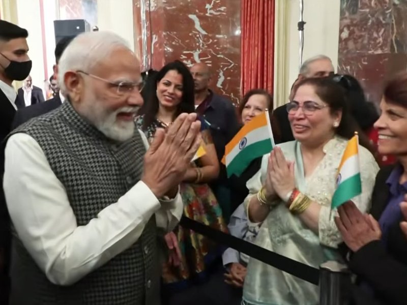 PM Modi receives rousing welcome from Indian community in Israel