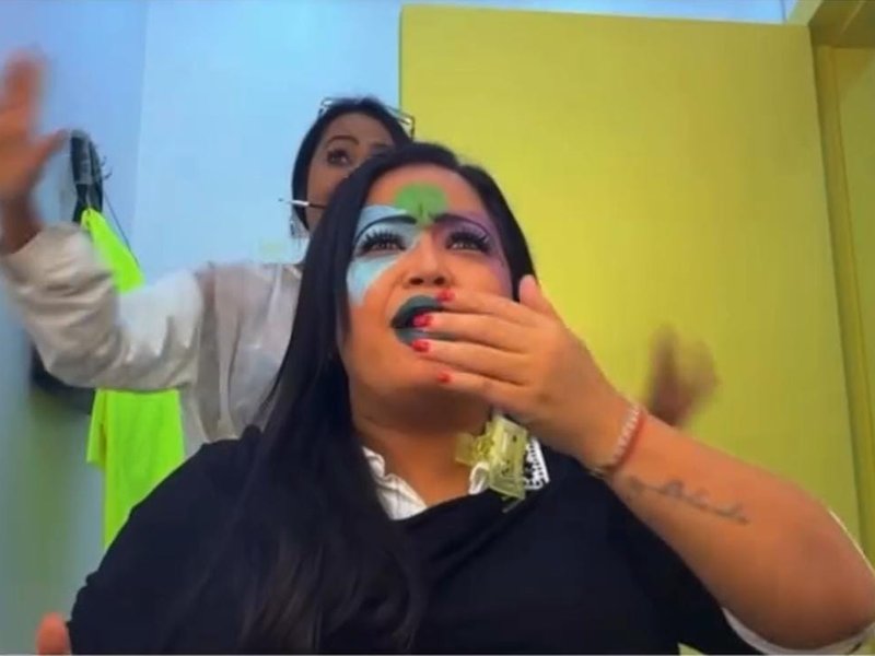 Kashmera Shah recreates Sridevi’s ‘ChaalBaaz’ make-up prank on Bharti Singh, leaves her shocked