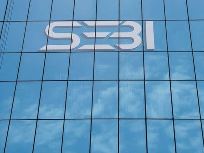 SEBI asks regulated entities to disclose registration details on social media from May 1