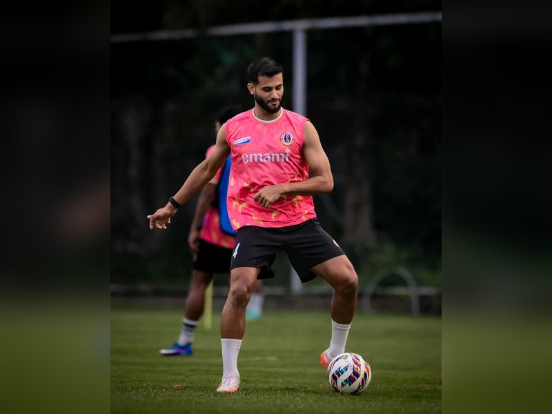 East Bengal, Jamshedpur fight for third straight win, top spot in the Indian Super League (ISL) 2025-26 at the Vivekananda Yuba Bharati Krirangan in Kolkata on Friday. Photo credit: AIFF