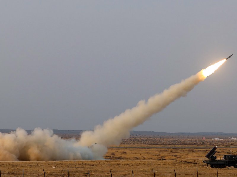 मध्य पूर्व में तनाव बढ़ने से डिफेंस शेयरों में तूफानी तेजी, 8.5 प्रतिशत तक उछाले 