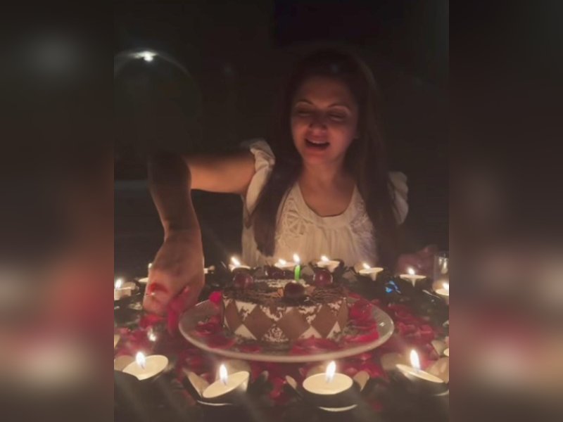 Bhagyashree, Avantika Dassani jet off to Jodhpur for a luxurious mother-daughter vacation 