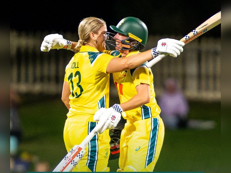 2nd ODI: Voll's ton helps Australia seal ODI series with 5-wicket win over India