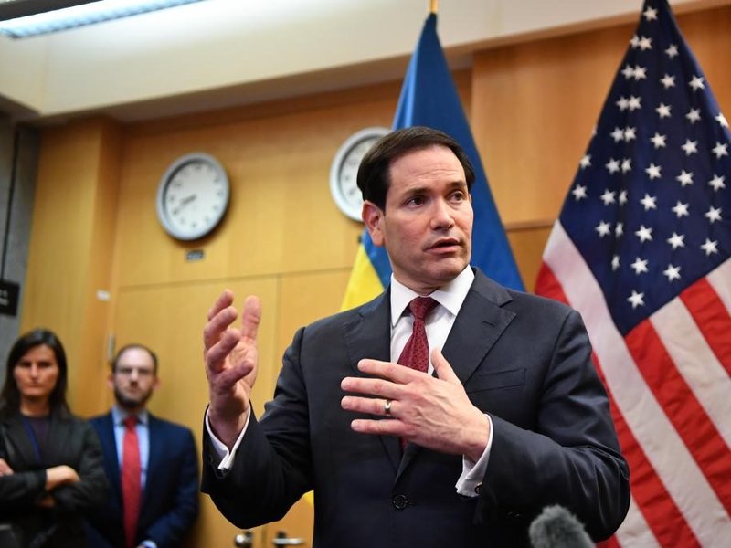 US designates Iran over detentions, war debate grows